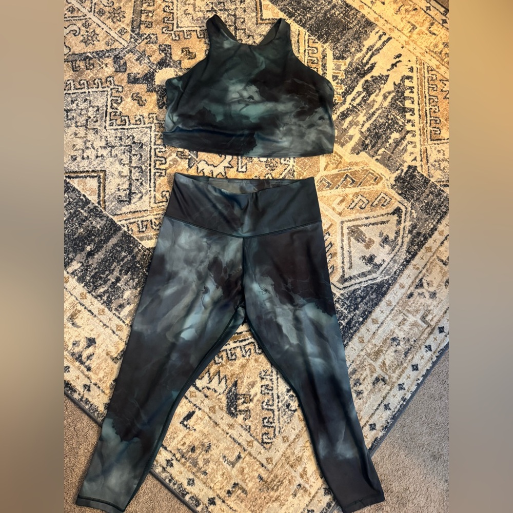 Athleta Blue and Gray Workout Set (Plus Size)